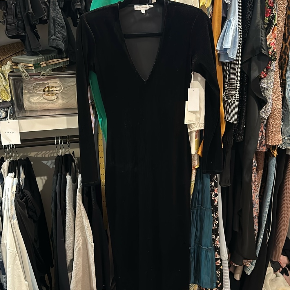 Velvet good American midi fitted dress